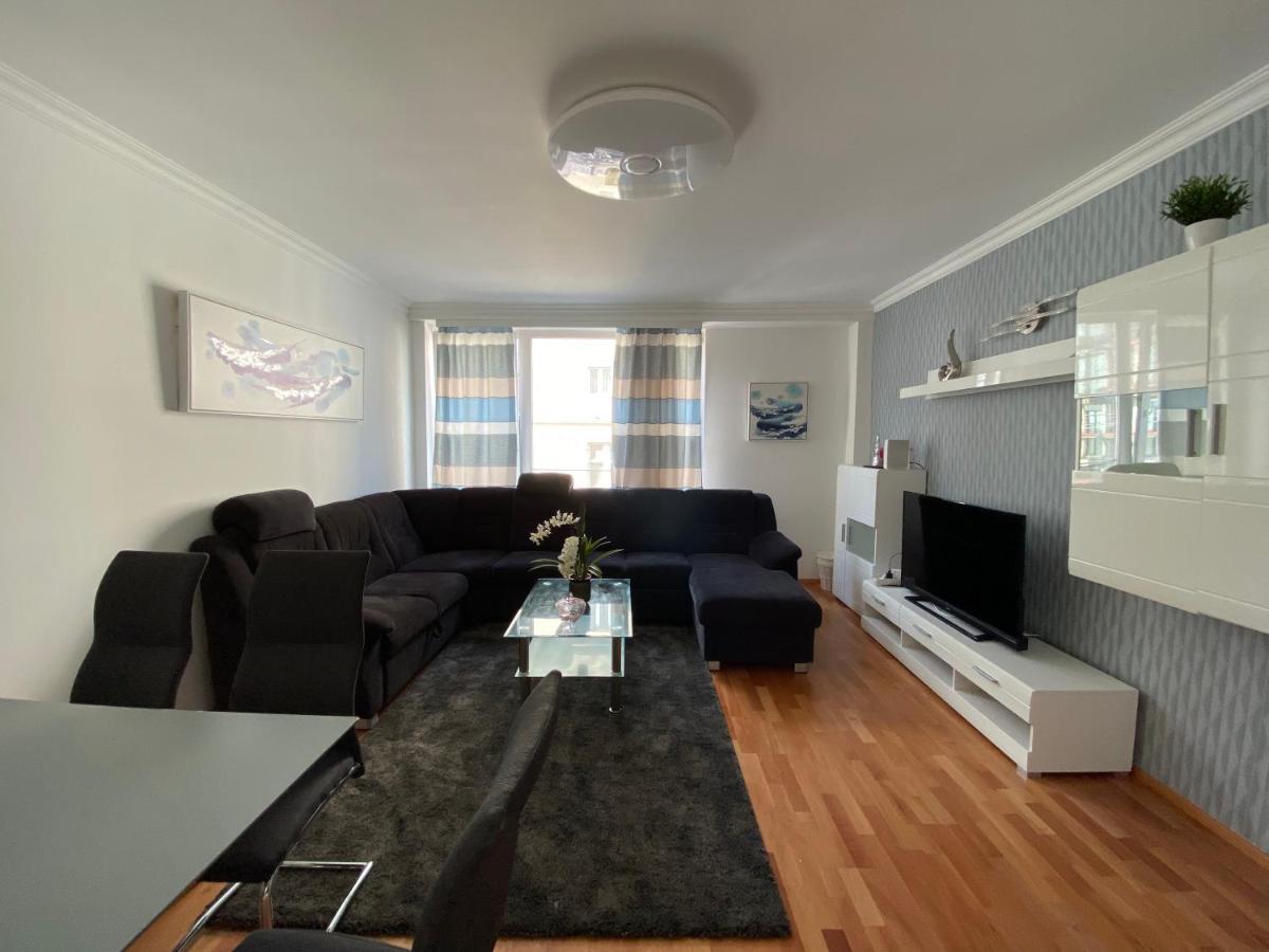 Monterey Apartment Wenen Buitenkant foto